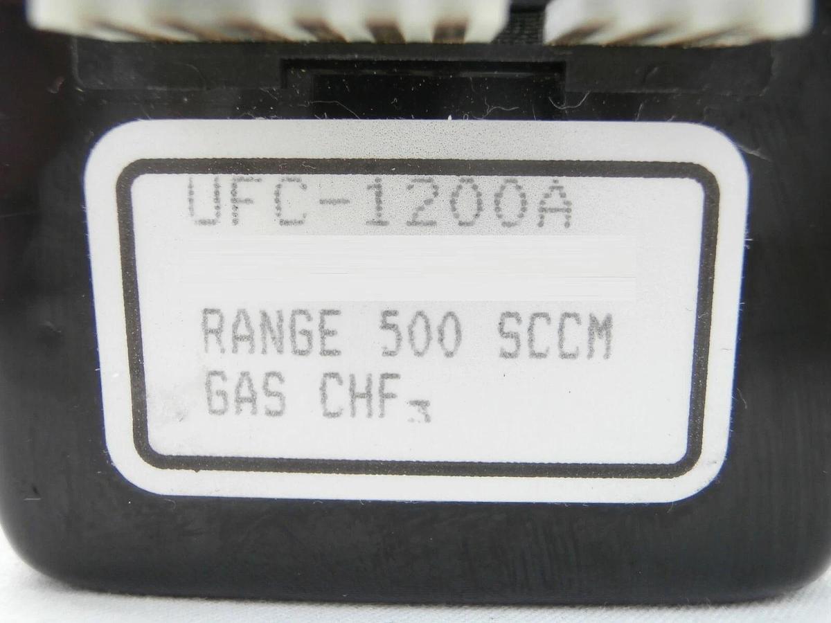 Used UNIT Instruments UFC-1200A Mass Flow Controller 500 SCCM CHF3 Working Spare