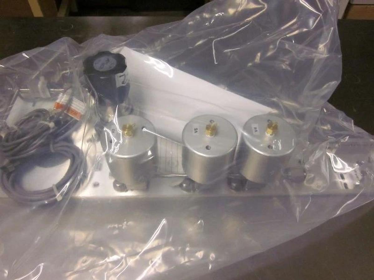 Air Products 46635 2Cyl Manifold AXO-AP1510SHM-HBr HCl