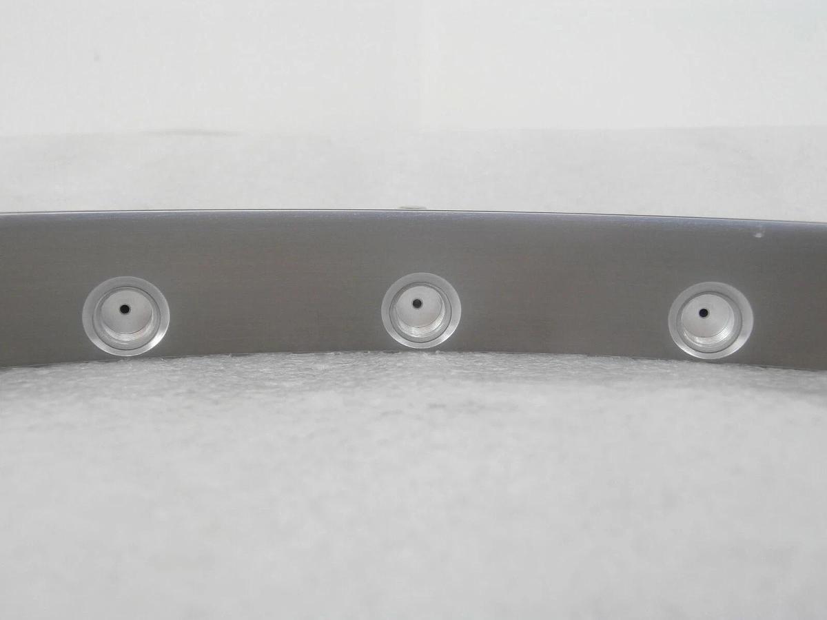 Used AMAT Applied Materials 0040-18158 18-Ports SYS Gas Distribution Ring Working