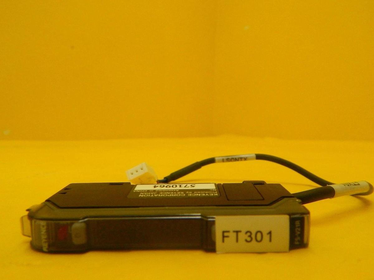 Used Keyence FS-V21R Digital Amplifier Fiberoptic Sensor Reseller Lot of 5 Working