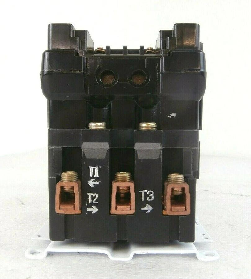 Used Square D 8502SE02S Motor Starter Coil 31074-400-16 Veeco Microetch 1201 Working