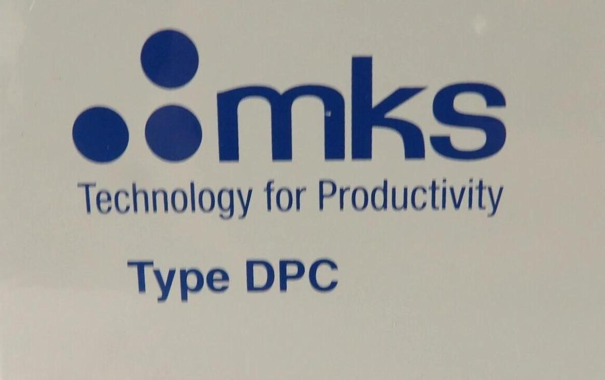 Used MKS Instruments DPCA-29643 Dual-Zone Pressure Controller Type DPC Working