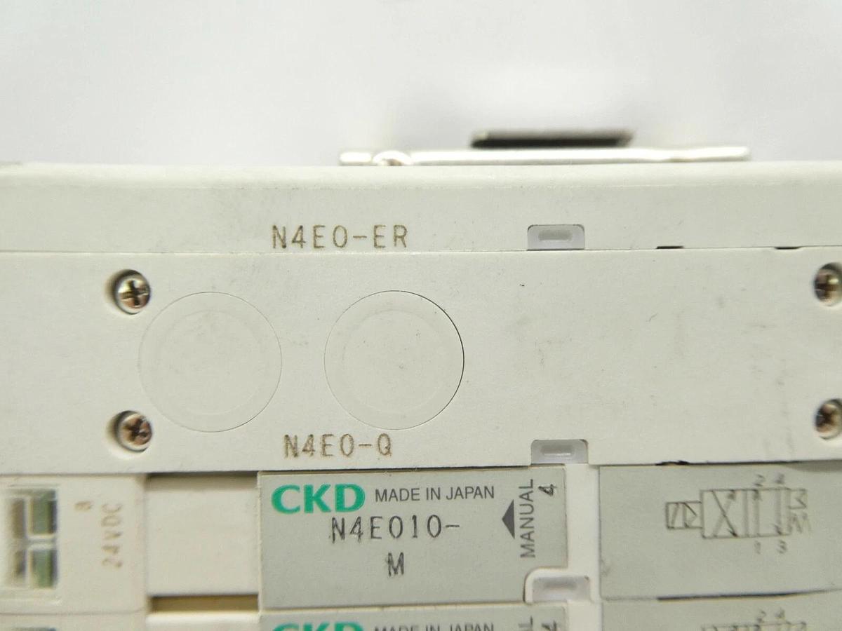 Used CKD N4E0 Series 10-Port Pneumatic Manifold N4E0-ER N4E0-TM1B N4E0-EL Working