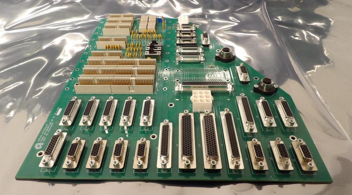 Used AMAT Applied Materials 0100-03315 MF IOC B2 C-ACP Signal Dist Backplane Working
