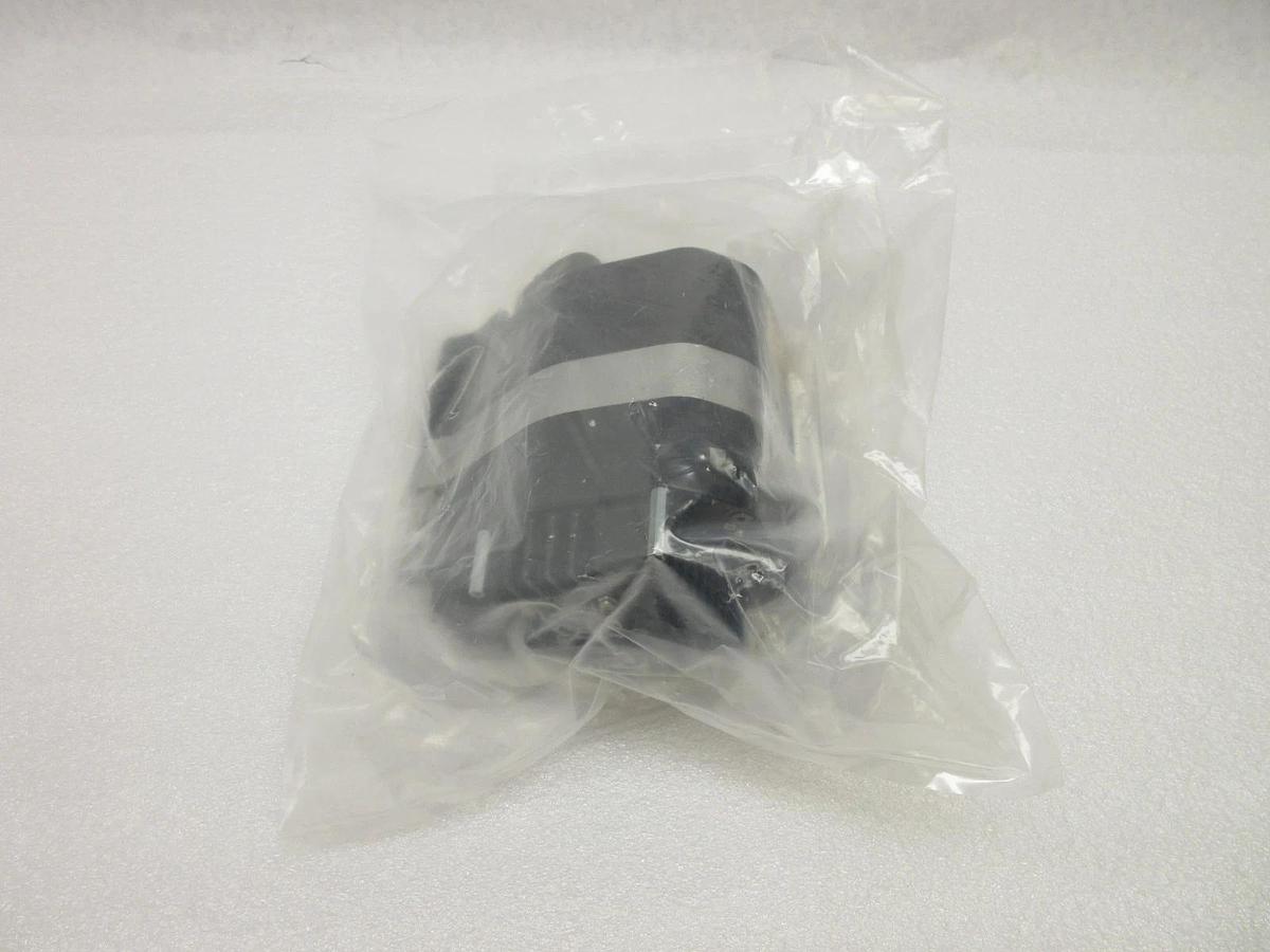 Used VAT 65040-PA52-ACB2 Pendulum Control and Isolation Valve Copper Unassembled Used