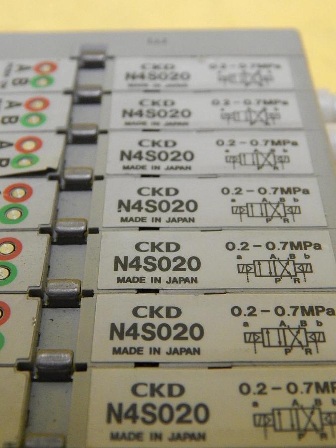 Used CKD N4S0-T56 8-Port Pnuematic Manifold OPP3-1H Lot of 2 Used Working