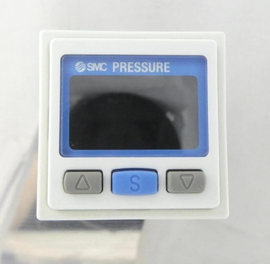 Used Yaskawa Electric XU-ACP130-A14 300mm Wafer Prealigner AMAT 0190-41909 Working