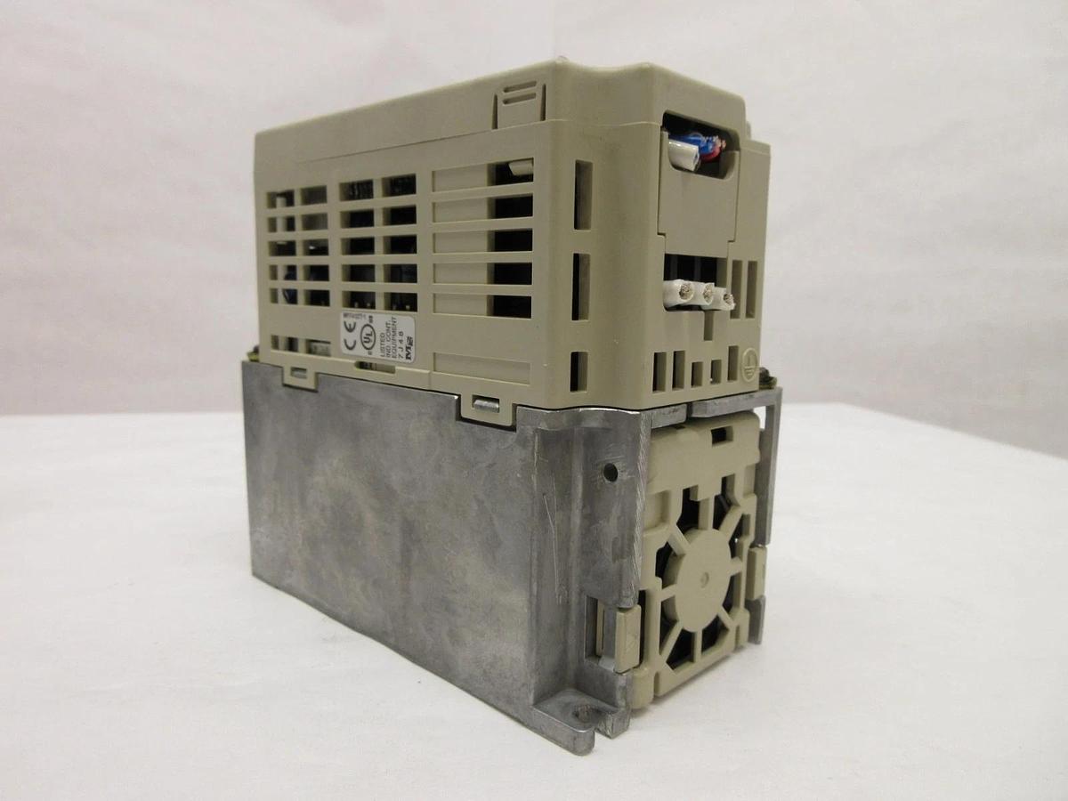 Used Yaskawa Electric CIMR-J7AA20P7 Inverter Drive VS Mini J7 Working