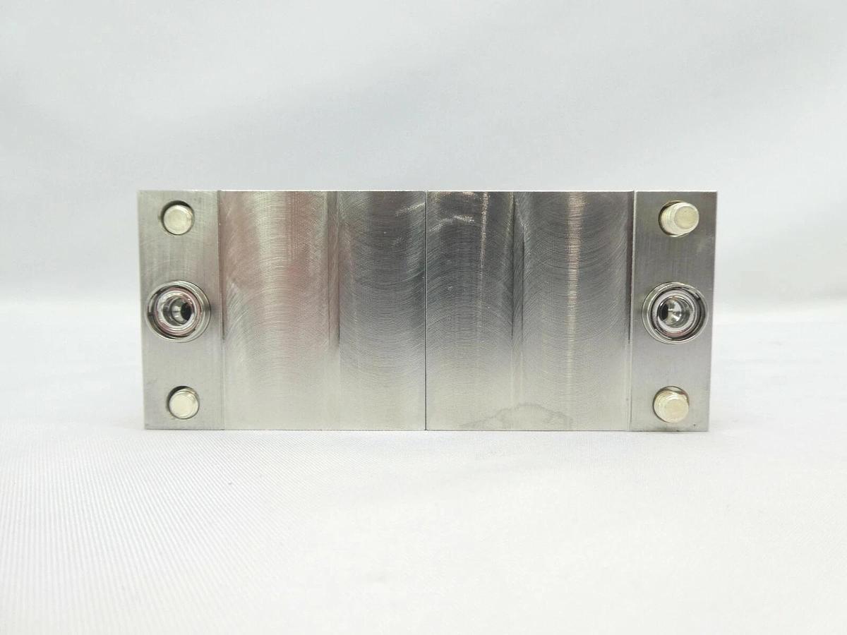 Used Millipore FC-2979MEP5-WM Mass Flow Controller MFC 100 SCCM He Tylan 2979M Series