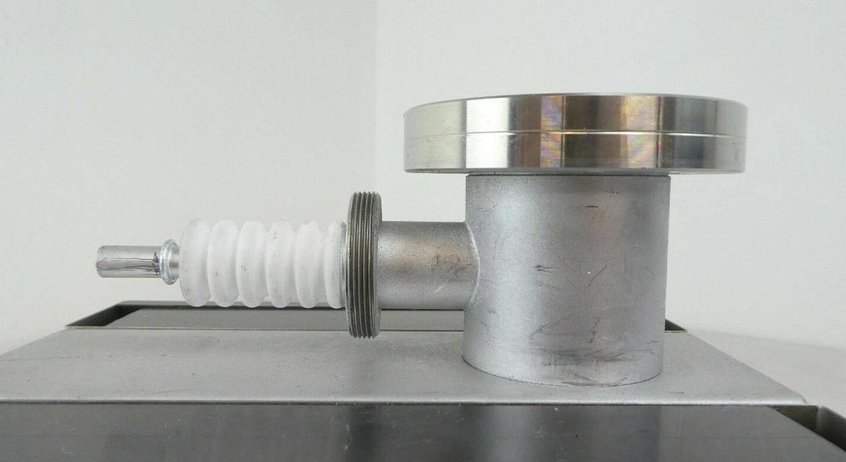 Used JEOL JSM-6300F Ion Vacuum Pump Magnet Assembly Wafer Defect Review SEM Working