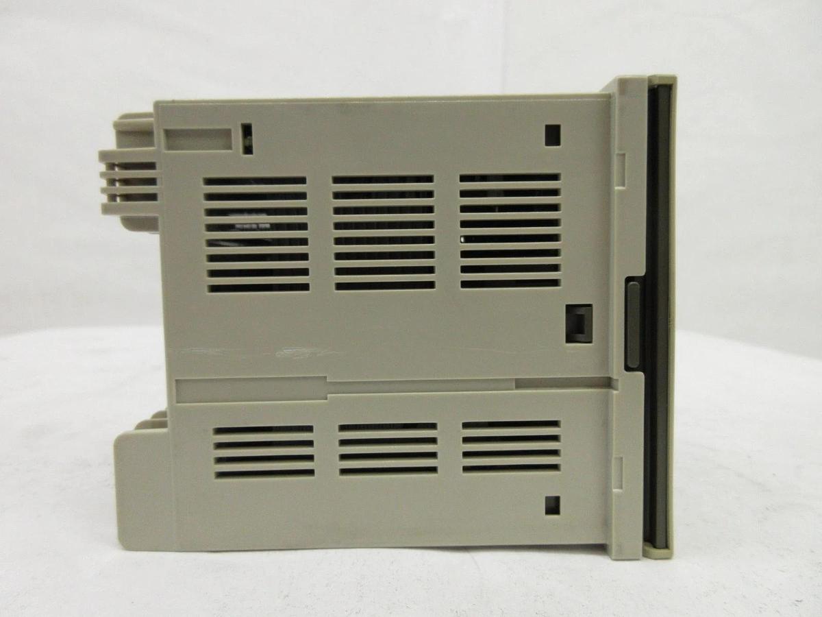 Used Omron E5AX-LA02 Digital Process Temperature Humidity Controller E5AX Lot of 3