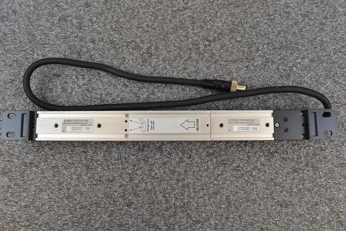 Used Keyence PJ-V20R / PJV22R Transmitter Base w/ Extension Safety Light Curtain