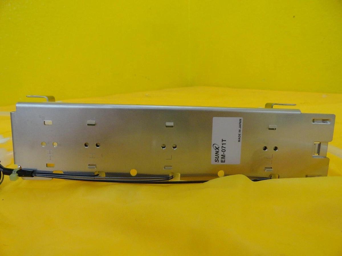 Used TEL Tokyo Electron Photoresist Reservoir Tank Sunx EM-071T Lithius Working