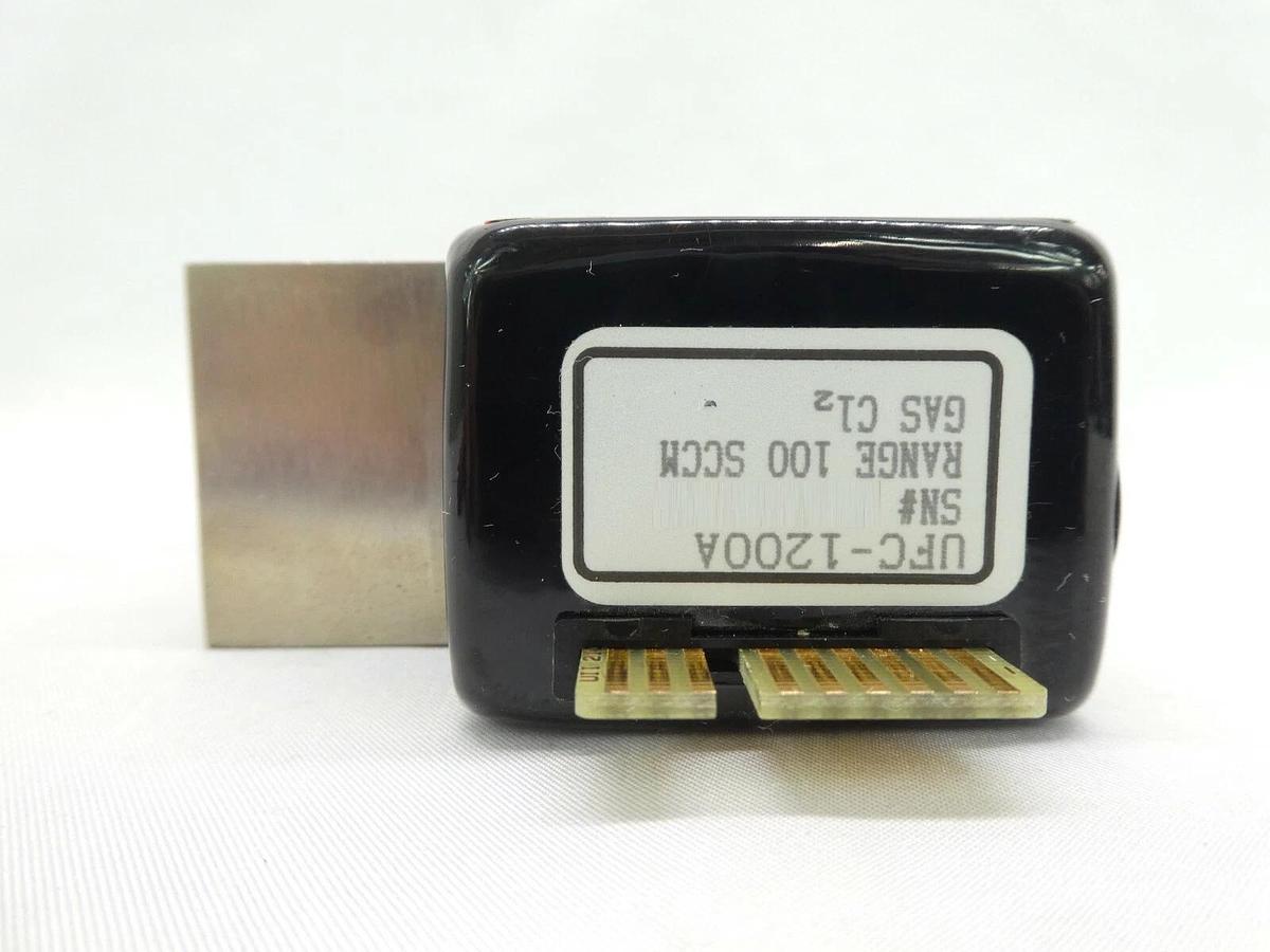 Used UNIT Instruments UFC-1200A Mass Flow Controller MFC 100 SCCM Cl2 Working Surplus