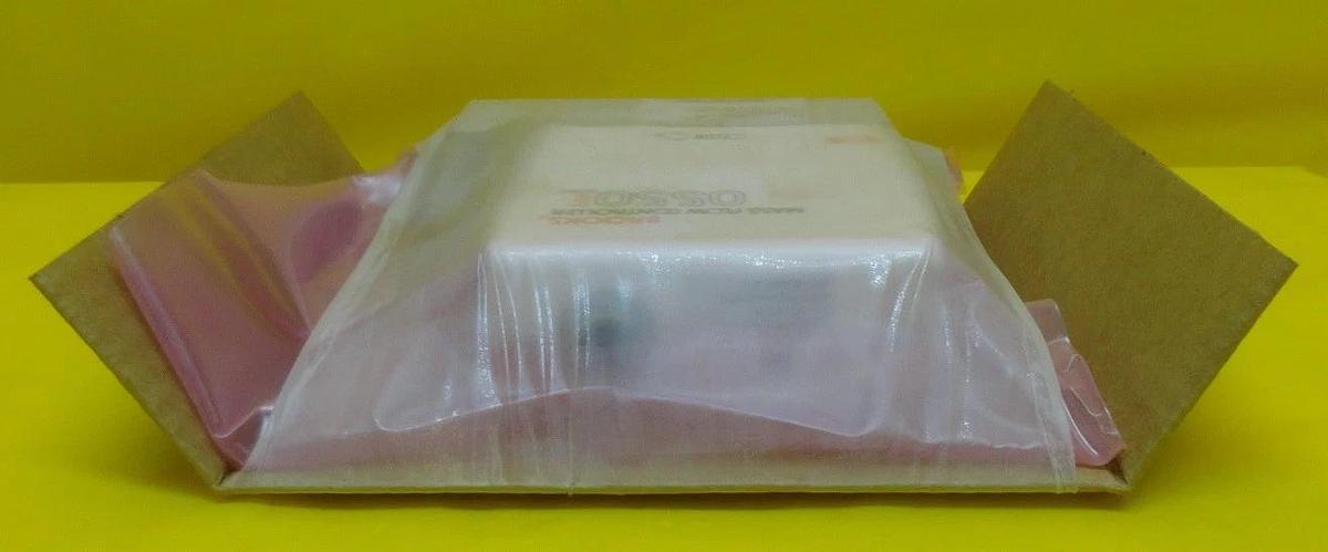 Used Brooks Instruments 0550EB32H1DA Mass Flow Controller MFC 0550E 300 SCCM H2 New