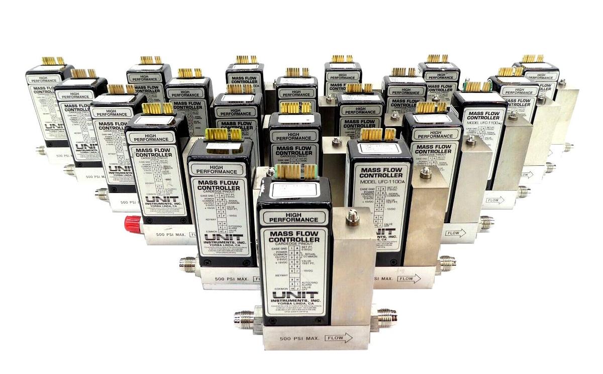 Used UNIT Instruments UFC-1100A Mass Flow Controller MFC N2 CHF3 HCl CF4 Untested