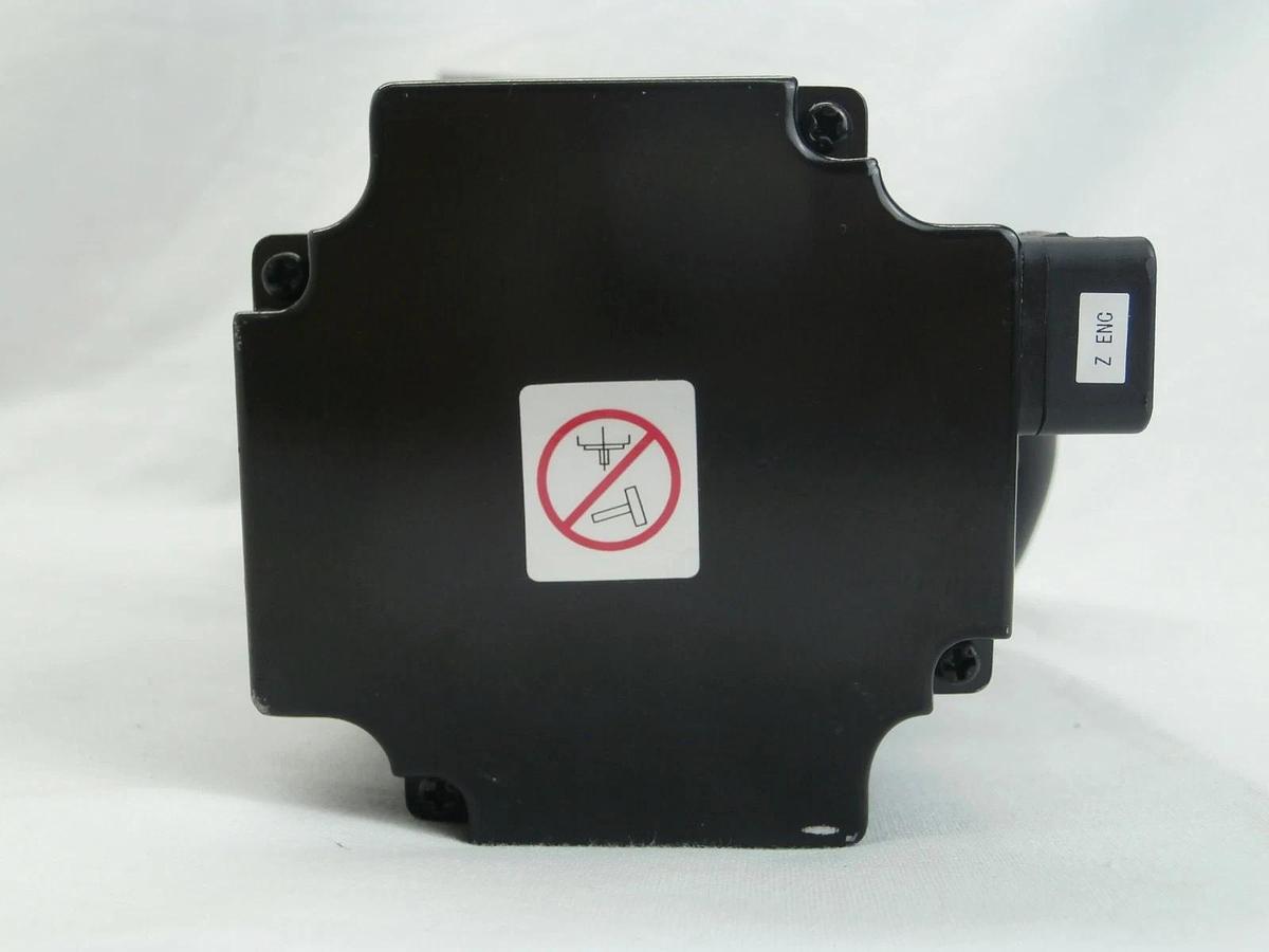 Used Yaskawa SGMAS-12ABA-TE12 AC Servo Motor TEL 5085-407038-11 PRA Lithius Working