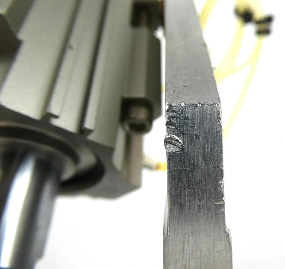 Used AMAT Applied Materials 0221-10552 5000 OES Cleanroom Slit Valve P5000 Working
