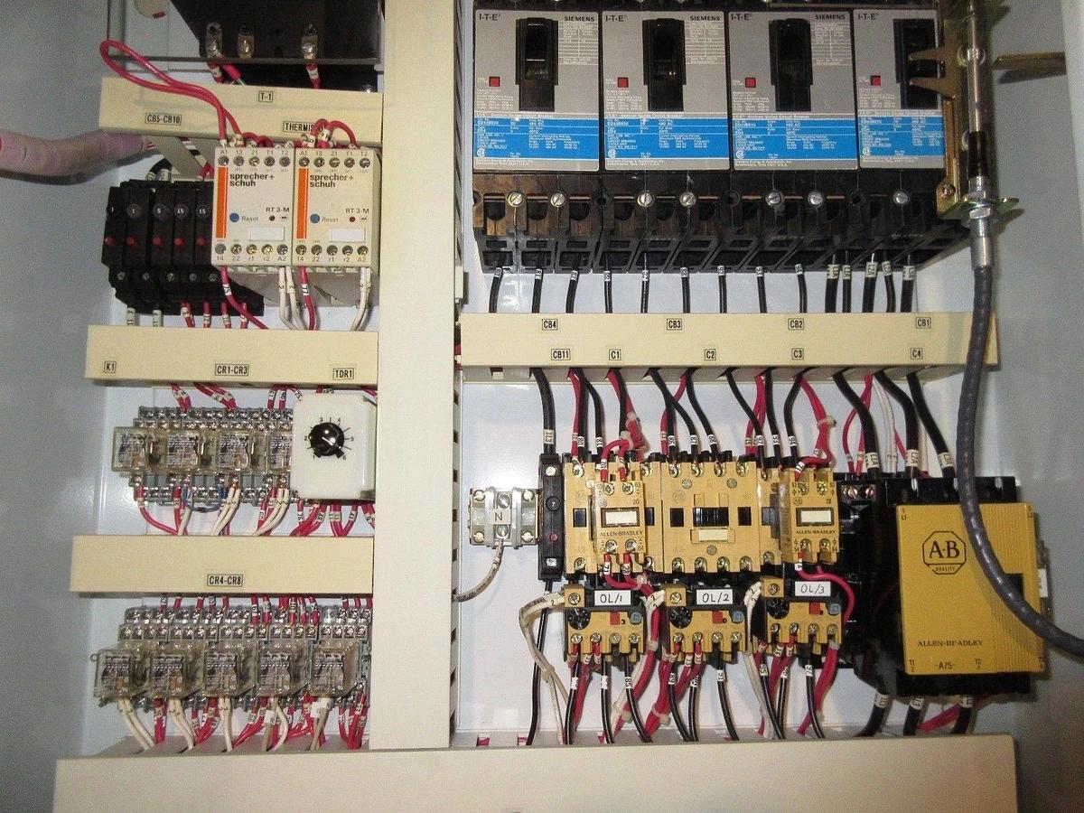 Used Edwards QDP80/QMB1200 Control Box Novellus Concept II Altus Used Working