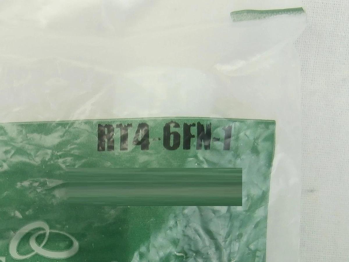 Entegris RT4-6FN-1 Tee Adapter 1/4" Flaretek x 3/8" MNPT Reseller Lot of 12 New