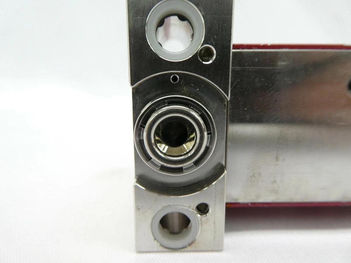 Used STEC SEC-7330M MFC Mass Flow Controller SEC-7330 200 CCM CHF3 Working Spare