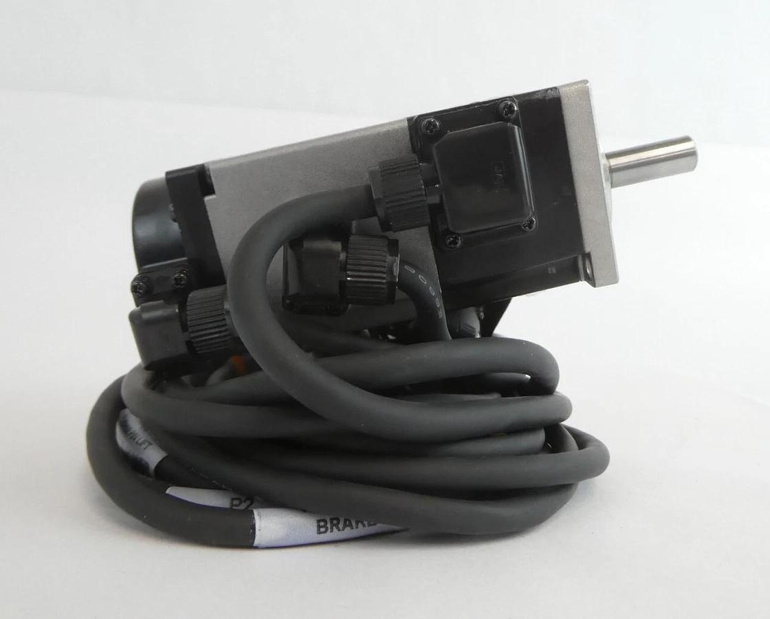 Sanyo Denki R2AA04005FCPC7M AC Servo Motor Sanmotion R New Surplus