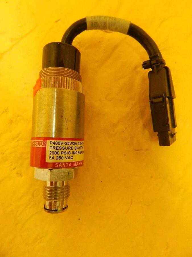 Used Wasco P400V-25W3A-X/9671 Vacuum Pressure Switch Lot of 4 Used Working