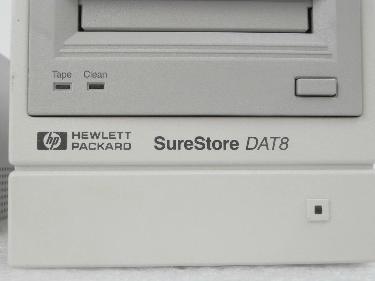 Used HP Hewlett-Packard SureStore Tape Drive DAT8 DAT24 Lot of 2 Hitachi I-900SRT