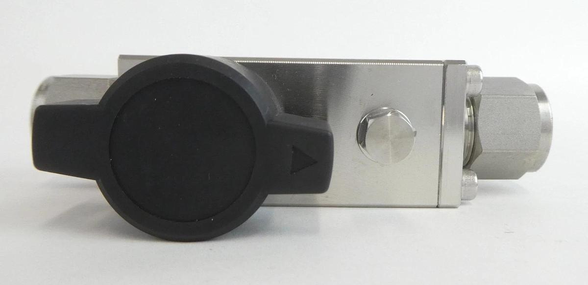 SMC VH-T3-04 Manual 1/2" Plug Valve AMAT Applied Materials 3870-03869 Lot of 5