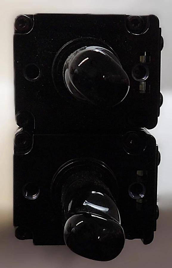 Banner EZ-Screen SLS Emitter & Receiver Set SLSE14-76704 SLSR14-76705 New