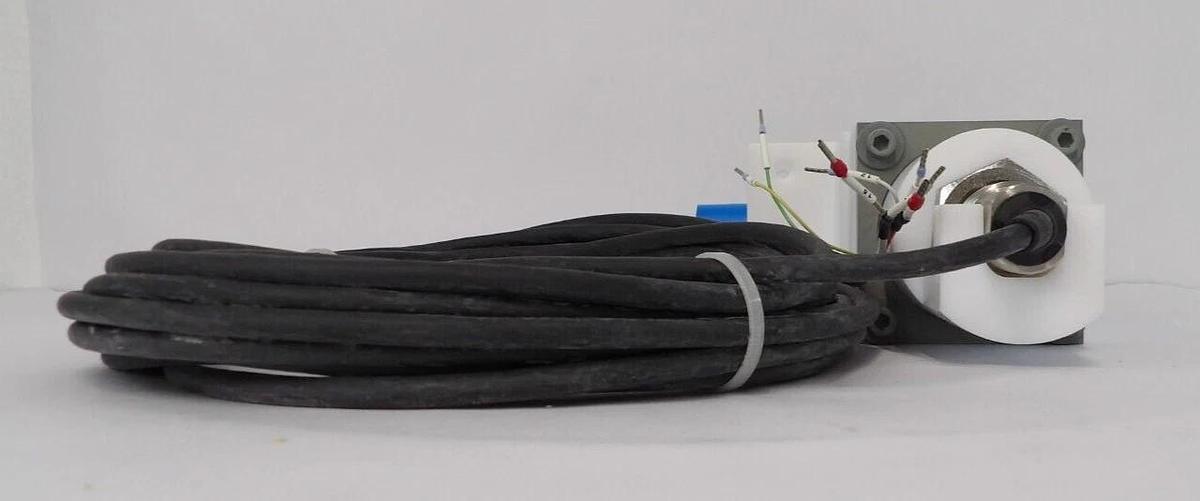 Used Endress+Hauser CLS50 Analog Conductivity Sensor Valve Assembly New Surplus