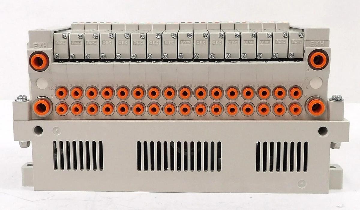 Used SMC VV5Q11-16-X1443V 16-Port Pneumatic Manifold w/ EX420-SDN2 Working Surplus