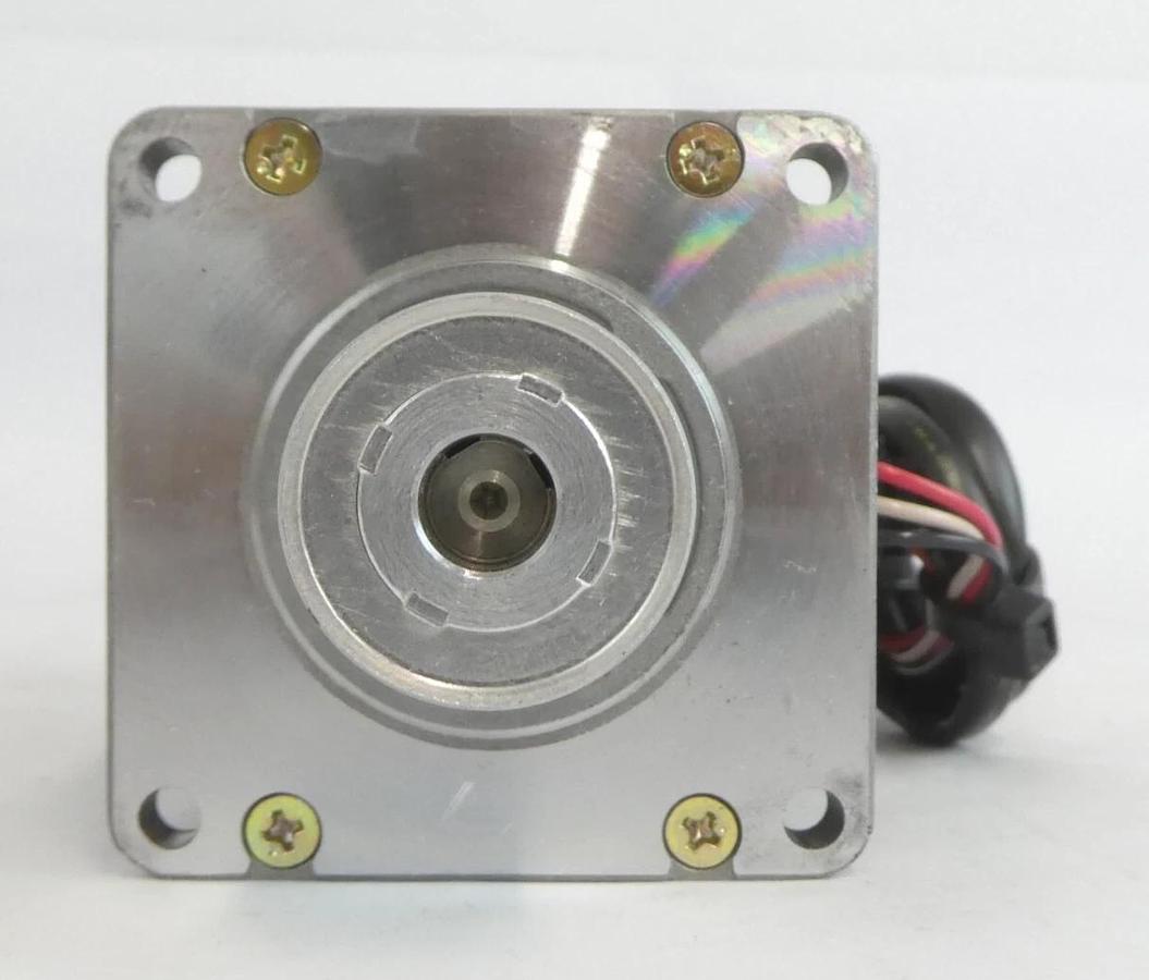 Used Sanyo Denki 103H7832-10B2 Stepping Motor StepSyn Working Surplus