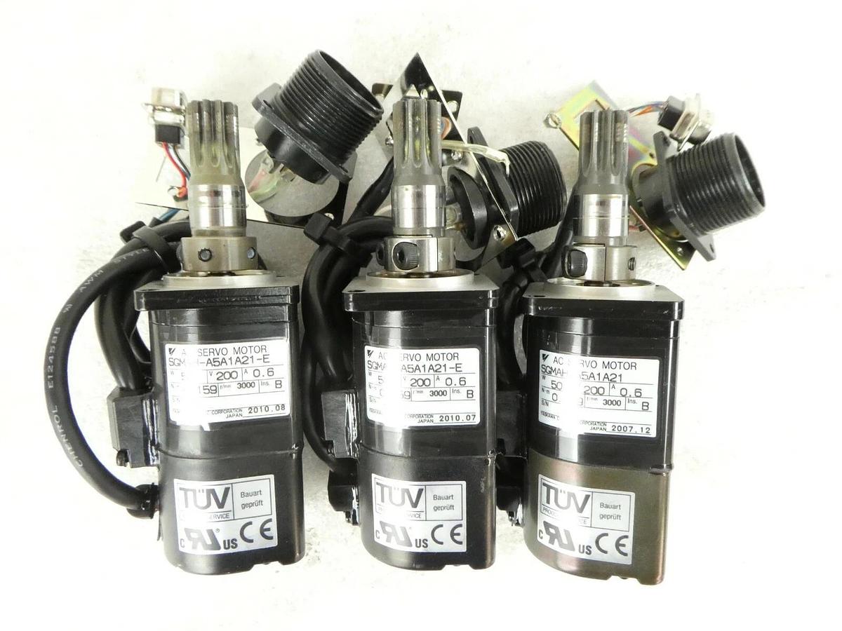 Used Yaskawa Electric SGMAH-A5A1A21-E AC Servo Motor Reseller Lot of 3 Working Spare