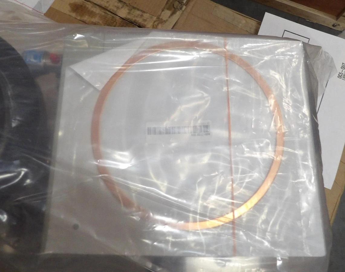 Refurbished CTI-Cryogenics 8116551G002R On-Board P300 Cryopump Manufacturer Refurbished