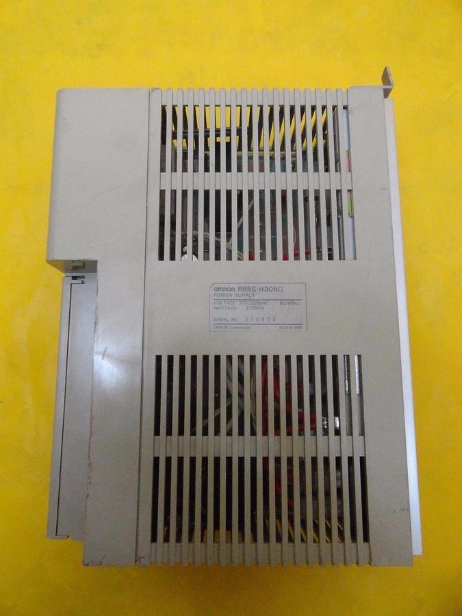 Used Omron R88S-H306G Power Supply Module Used Working