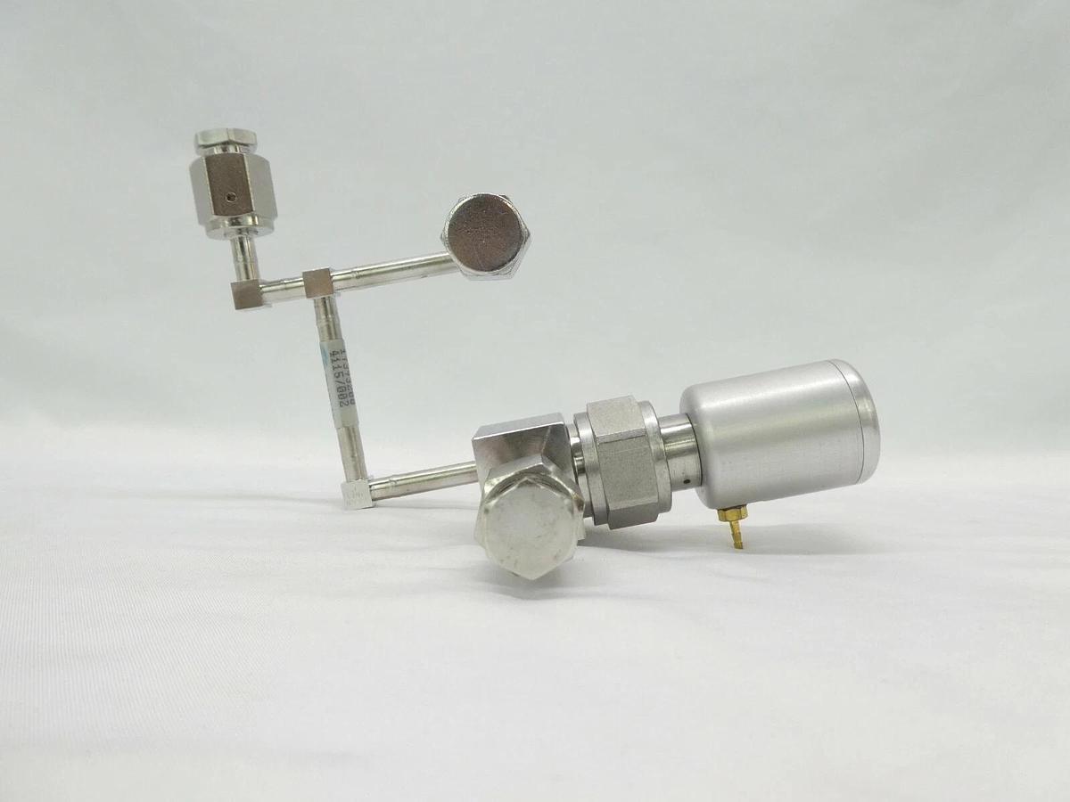 AMAT Applied Materials 0050-31381 Gas Line 6LV-BNVBW4-C Reseller Lot of 6 New