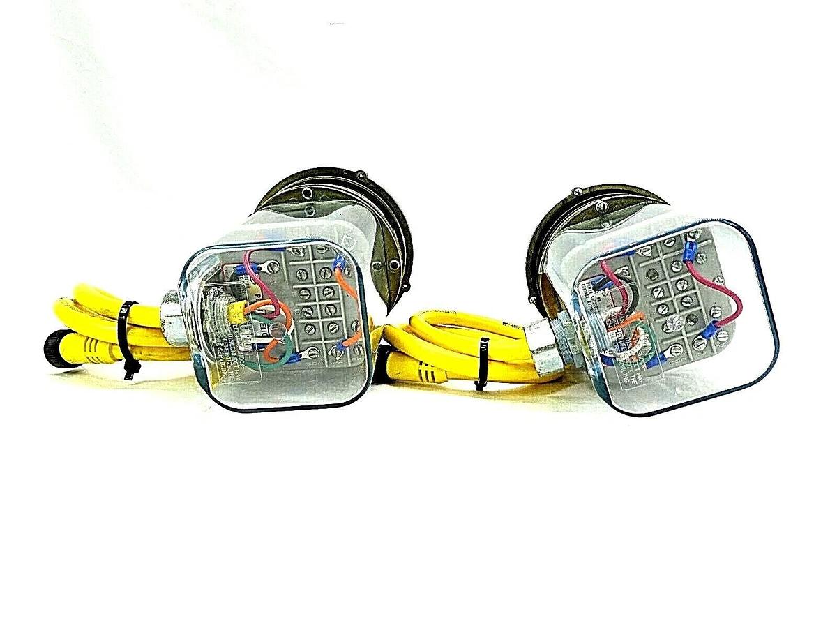 Used Dwyer 3000-0 Photohelic Pressure Switch Gauge 3000 Lot of 2 Working Surplus