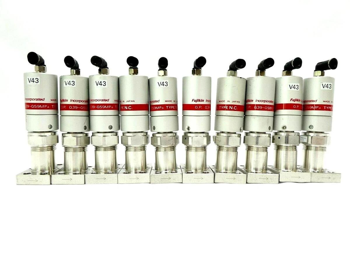 Used Fujikin 070924 Pneumatic Diaphragm Valve 0.39 ~ 0.59MPa N.C. Lot of 10 Working