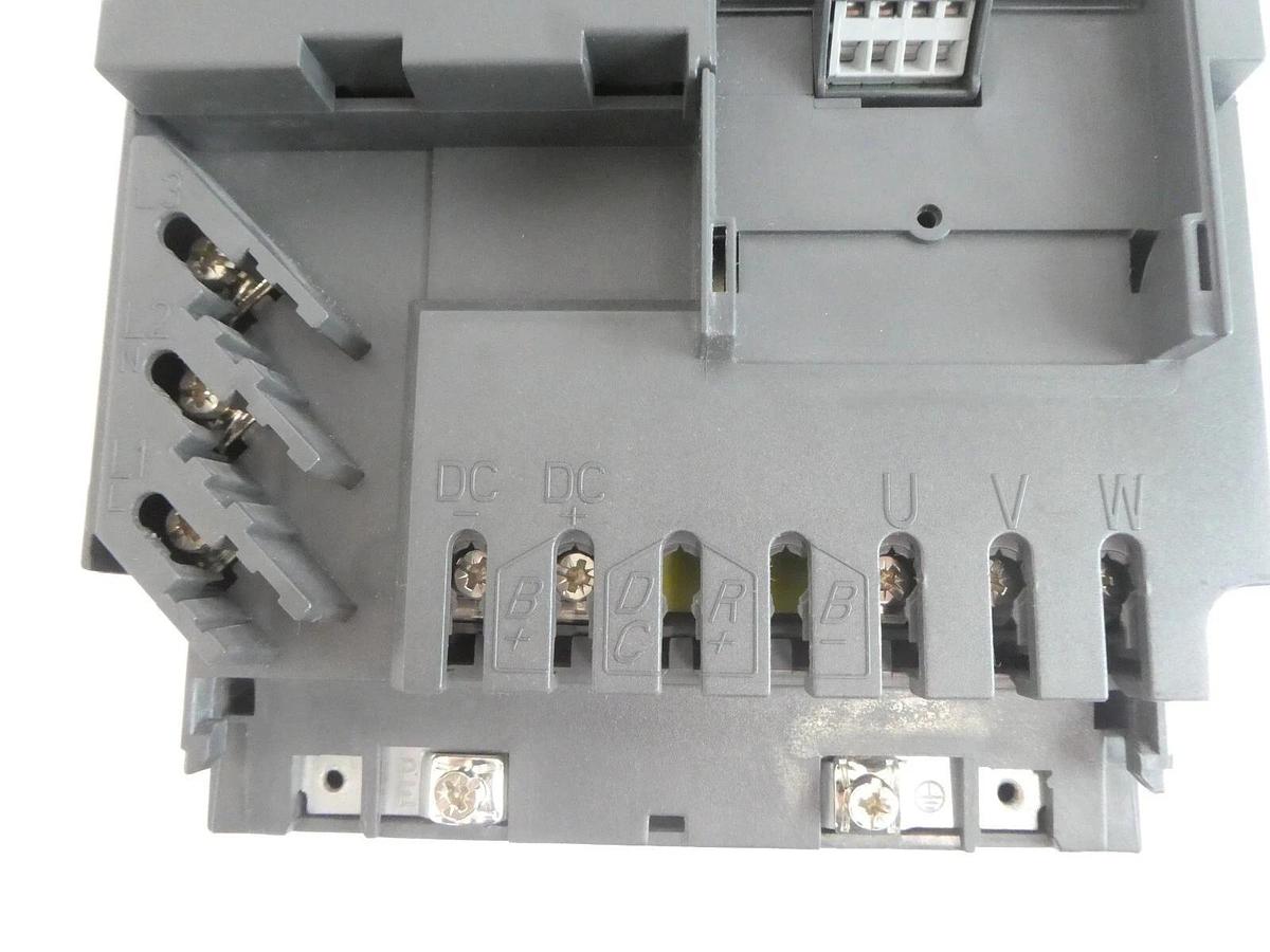Used Siemens 6SE6420-2AD25-5CA0 Inverter Drive Micromaster 420 Working Spare