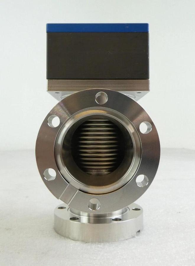 Used VAT 21632-GE11-AAH2 High Vacuum Pneumatic Angle Valve AMAT 3870-06500 Working
