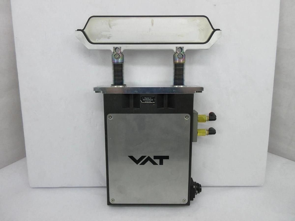 Used VAT F03-76729-03 Slit Valve Novellus Concept Two ALTUS Used Working