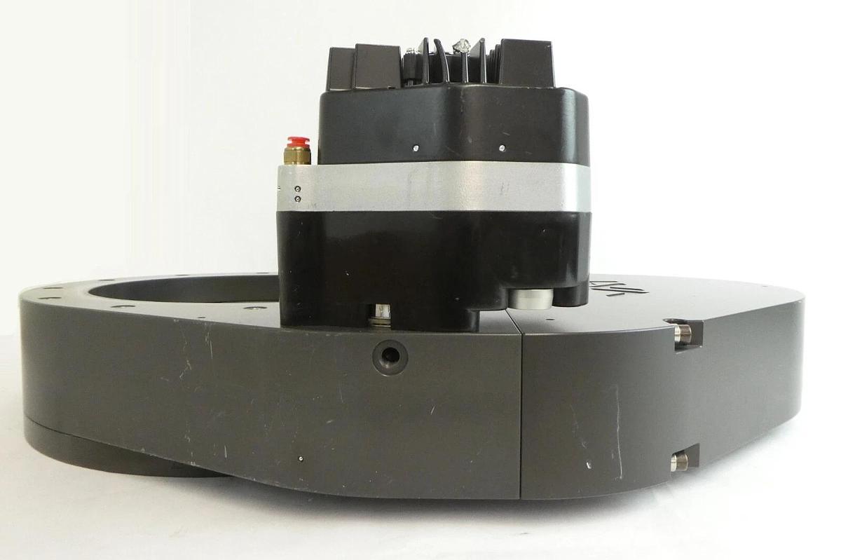 Used VAT 65048-JH52-AKF1 Pendulum Control & Isolation Gate Valve Series 650 Working