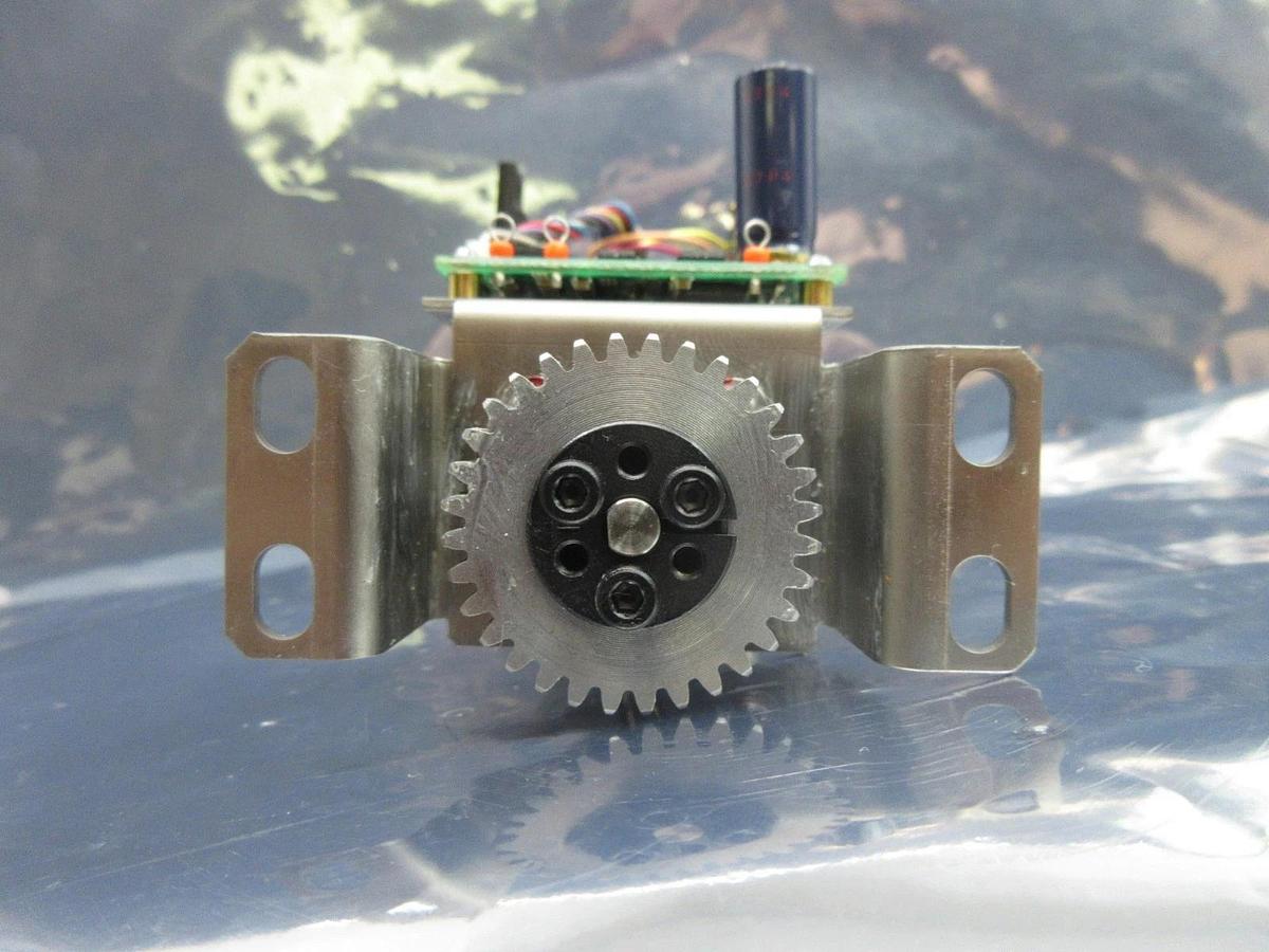 Used Asyst Shinko VHT5-1-1 Motor Assembly Olympus BJ524S590 DB DV350800-3 E45S590