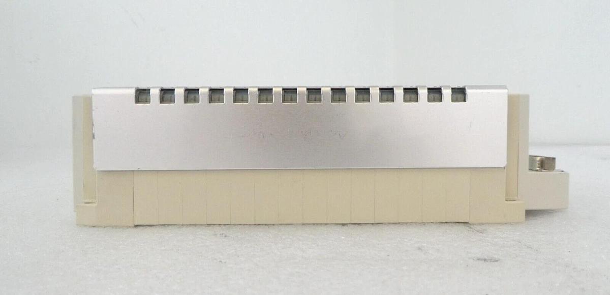 Used SMC SS5V1-1-10FD-X263 14-Port Pneumatic Manifold SV1A00 SV1B00 AMAT Working