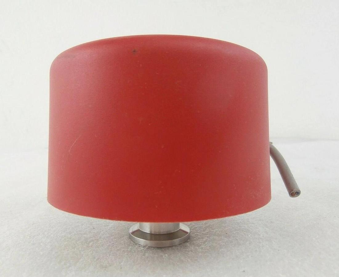 Used Edwards D059 14 000 Vacuum Interlock Switch IS16K Lot of 12 with Plug Working