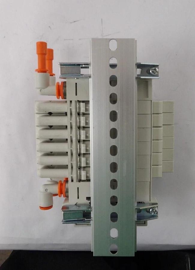 Used SMC E19283750 6-Port Pneumatic Manifold Assembly Varian Working Spare