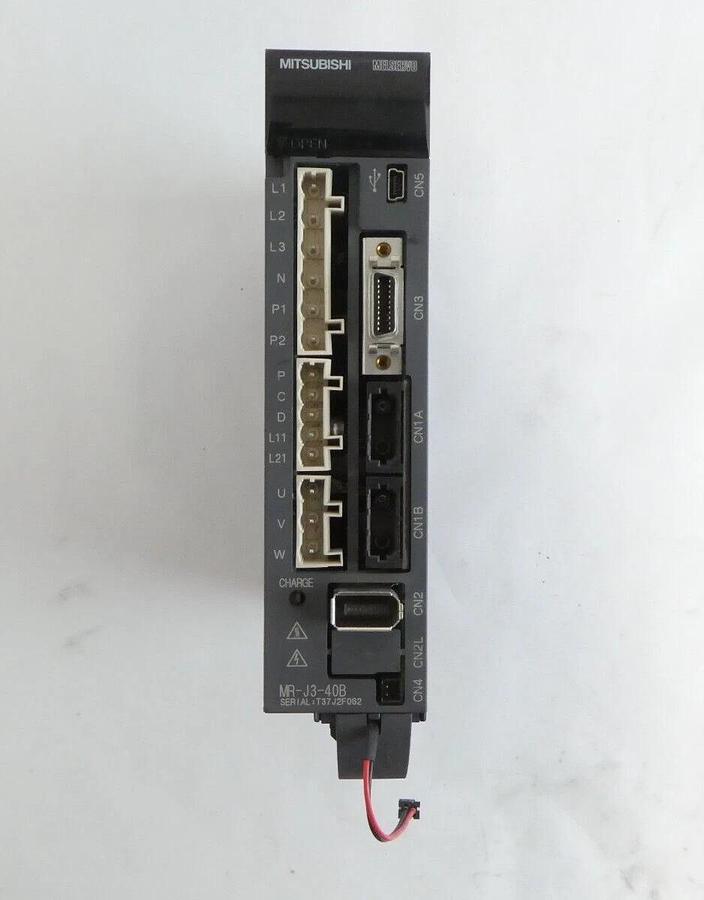 Used Mitsubishi MR-J3-10B MR-J3-40B Servo Drive MELSERVO Lot of 4 Working