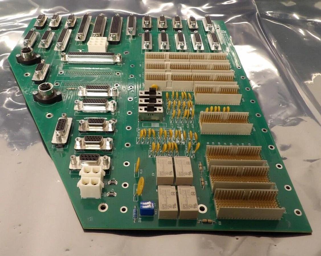 Used AMAT Applied Materials 0100-03315 MF IOC B2 C-ACP Signal Dist Backplane Working