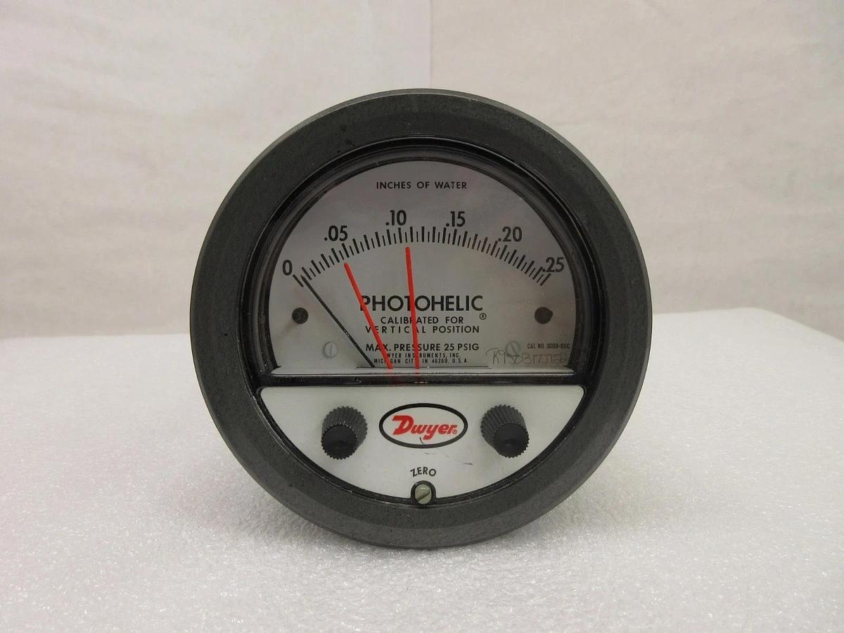 Used Dwyer 3000-00C Photohelic Pressure Switch Gauge 3000 Reseller Lot of 2 Used